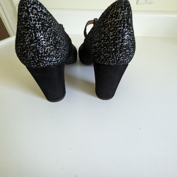 Chie Mihara Shoes - Chie Mihara T-Strap Mary Janes